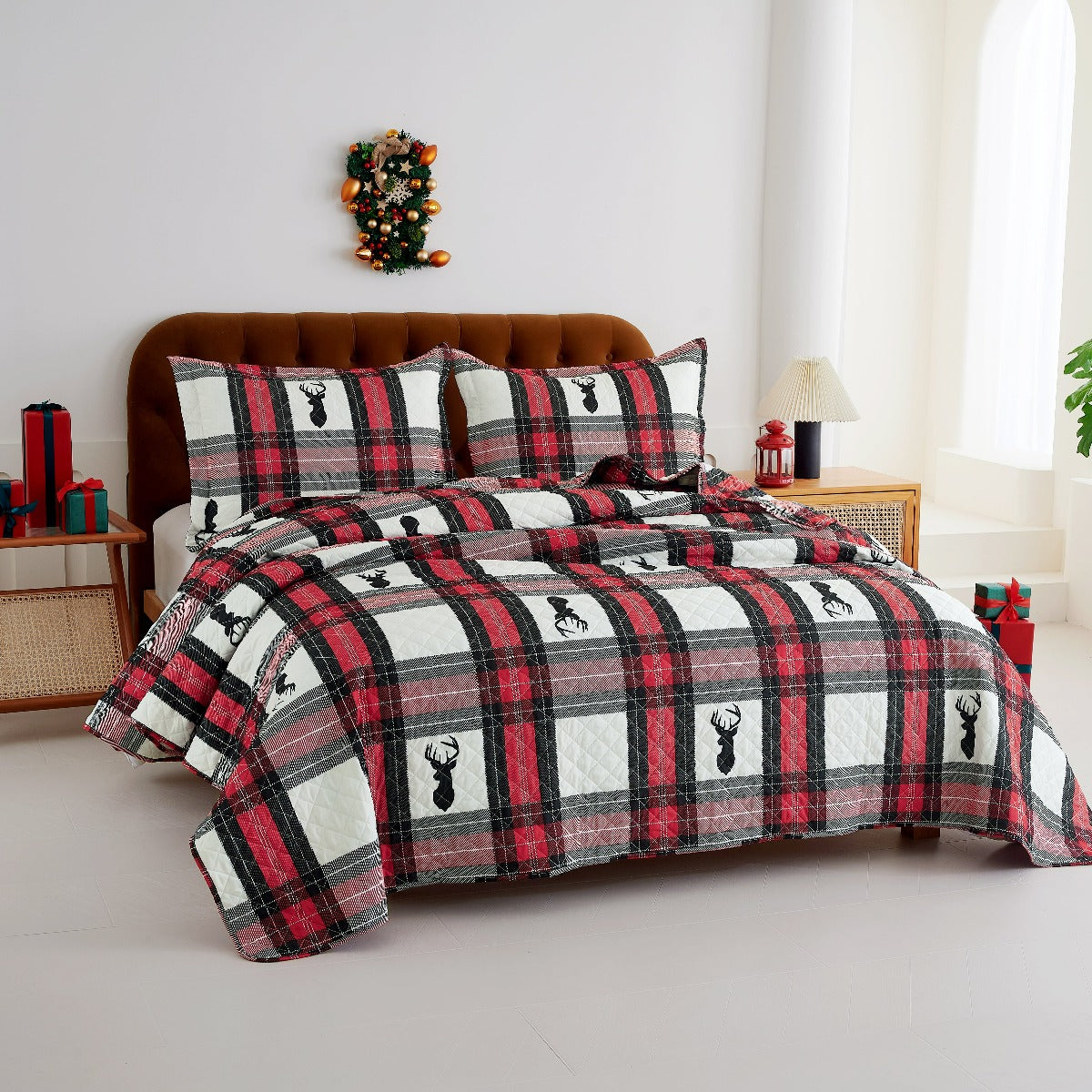 Holiday Collection Quilt Set - Ultra-Soft, Reversible Coverlet Bedding - Oversized Quilt With Matching Pillow Shams - Spirit Linen
