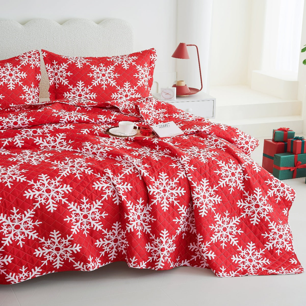Holiday Collection Quilt Set - Ultra-Soft, Reversible Coverlet Bedding - Oversized Quilt With Matching Pillow Shams - Spirit Linen