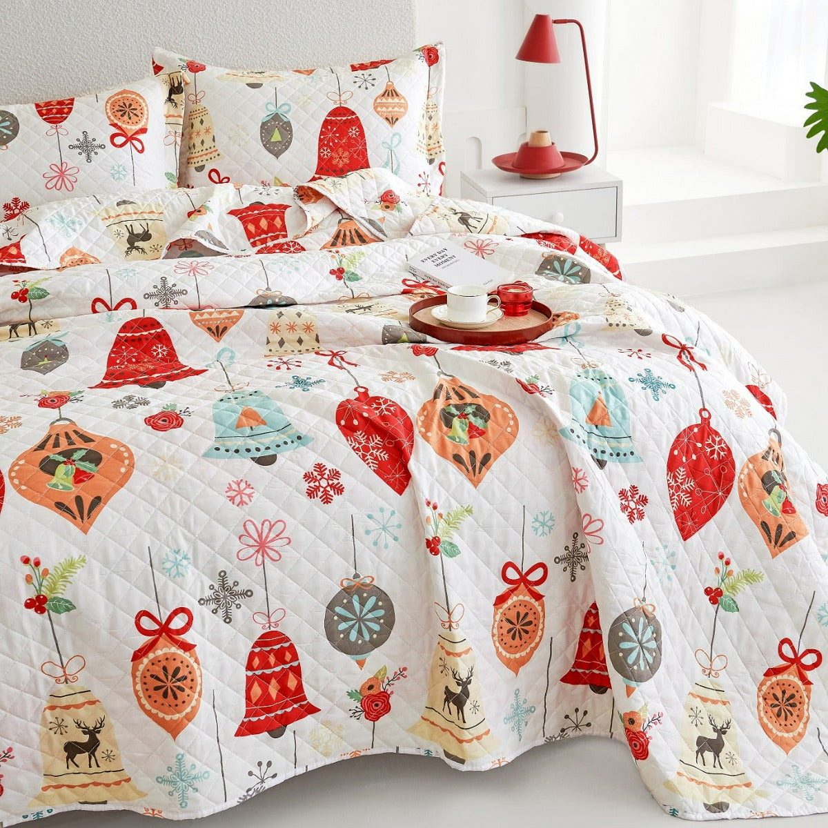 Holiday Collection Quilt Set - Ultra-Soft, Reversible Coverlet Bedding - Oversized Quilt With Matching Pillow Shams - Spirit Linen