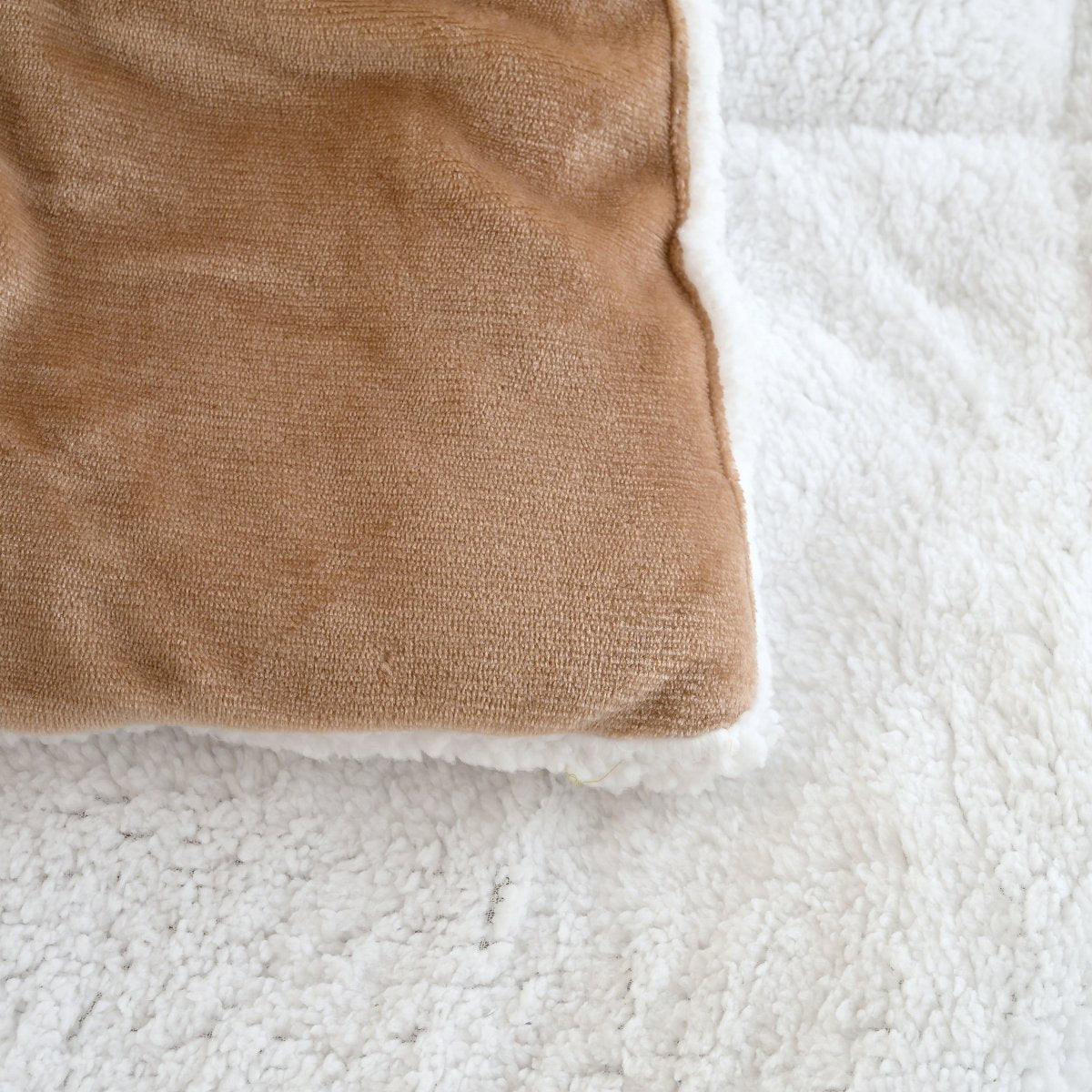 Mountain Ridge Boxed Knit 3pc Comforter Set | Spirit Linen - Tan