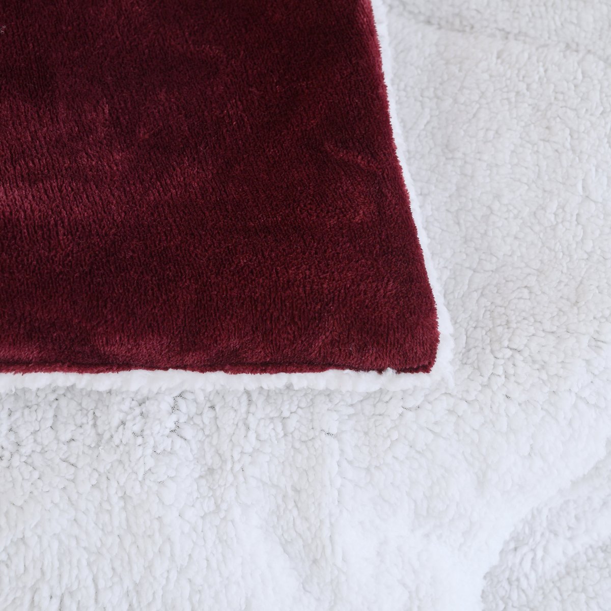 Mountain Ridge Boxed Knit 3pc Comforter Set | Spirit Linen - Burgundy