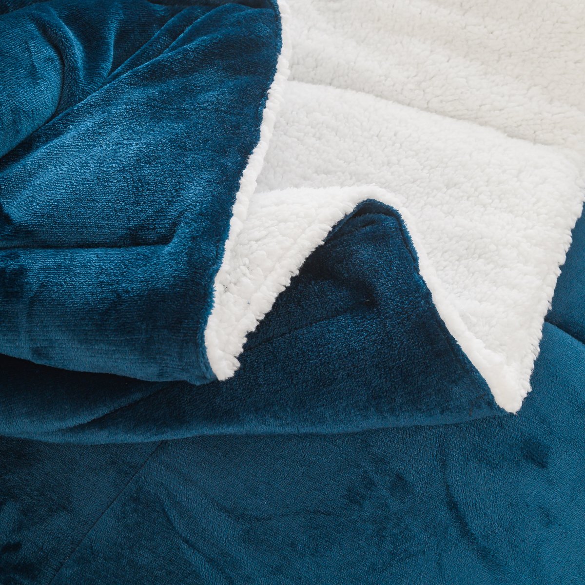 Mountain Ridge Boxed Knit 3pc Comforter Set | Spirit Linen - Navy