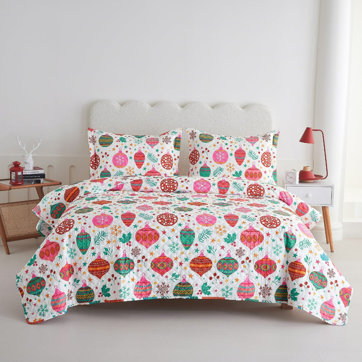 Holiday Collection Quilt Set - Ultra-Soft, Reversible Coverlet Bedding - Oversized Quilt With Matching Pillow Shams - Spirit Linen