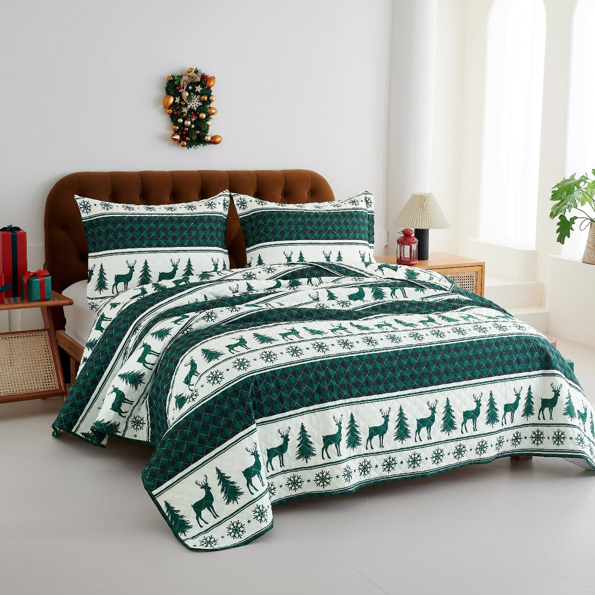 Holiday Collection Quilt Set - Ultra-Soft, Reversible Coverlet Bedding - Oversized Quilt With Matching Pillow Shams - Spirit Linen