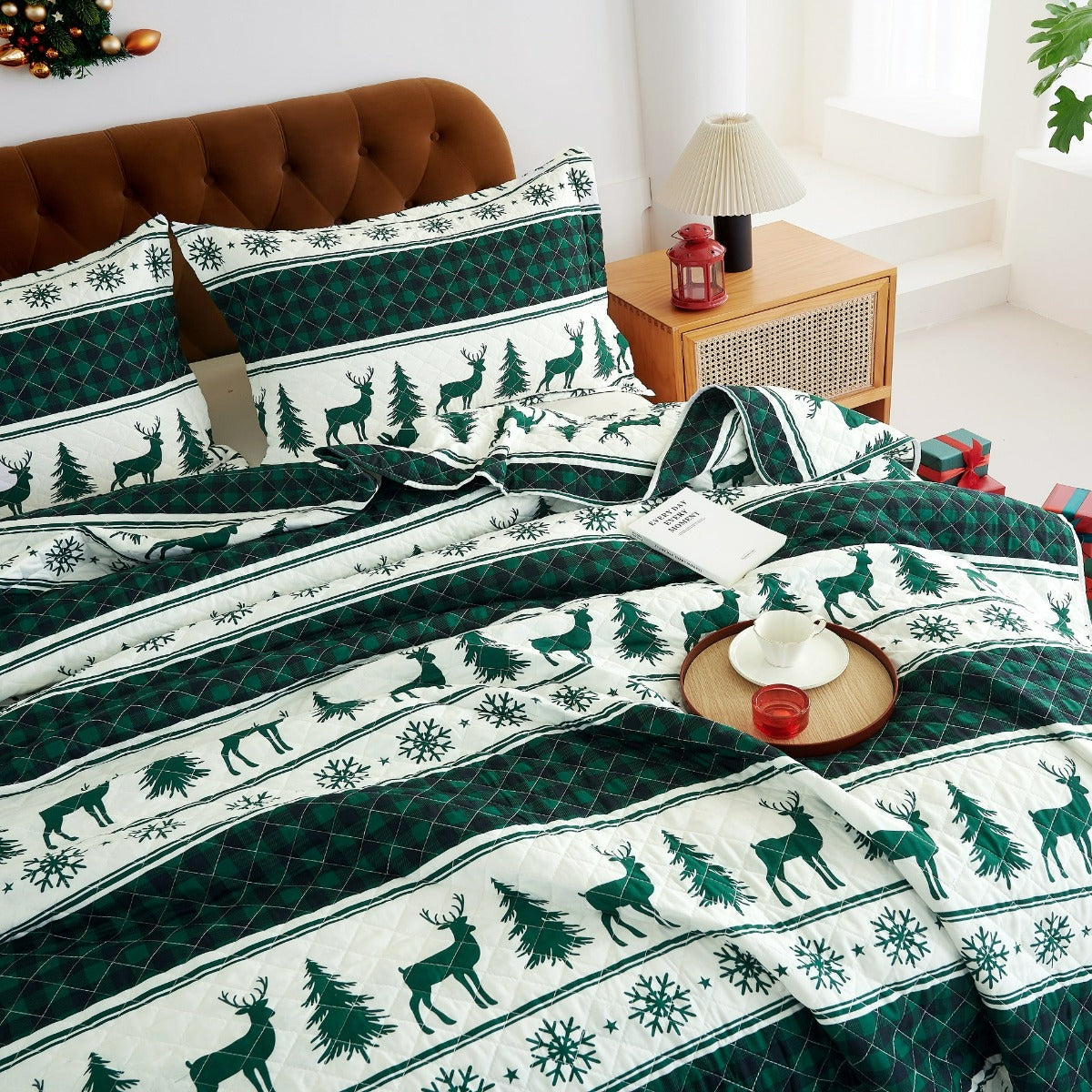 Holiday Collection Quilt Set - Ultra-Soft, Reversible Coverlet Bedding - Oversized Quilt With Matching Pillow Shams - Spirit Linen