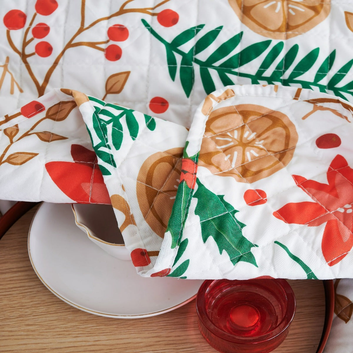 Holiday Collection Quilt Set - Ultra-Soft, Reversible Coverlet Bedding - Oversized Quilt With Matching Pillow Shams - Spirit Linen