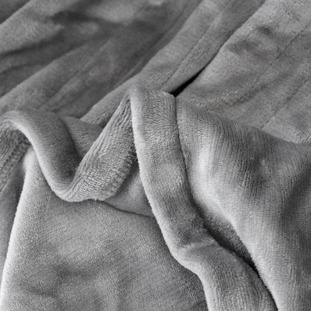 Microplush Heated 50x60 Throw