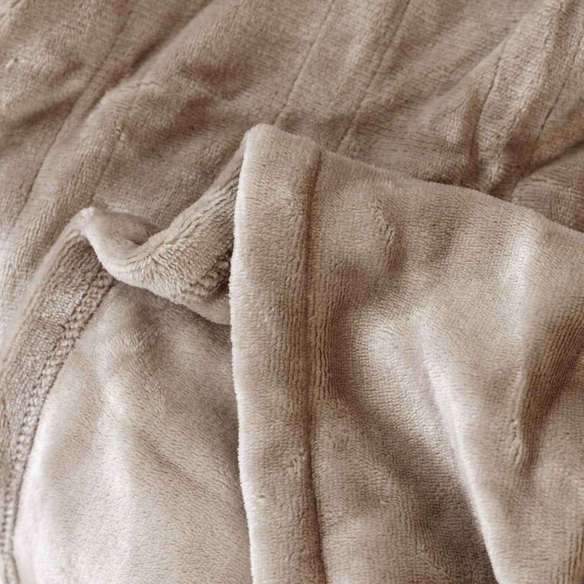 Microplush Heated 50x60 Throw