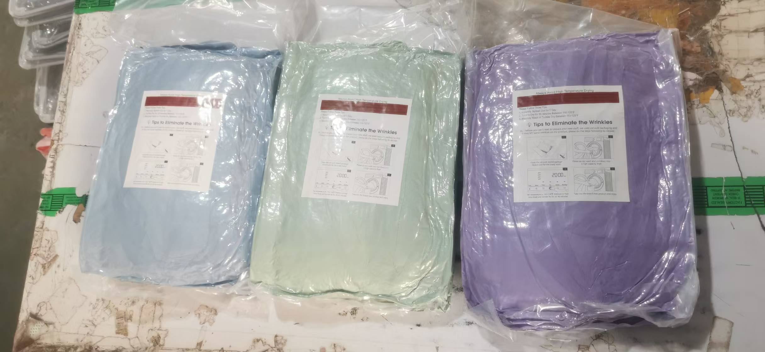 4-piece Pintuck Comforter Set