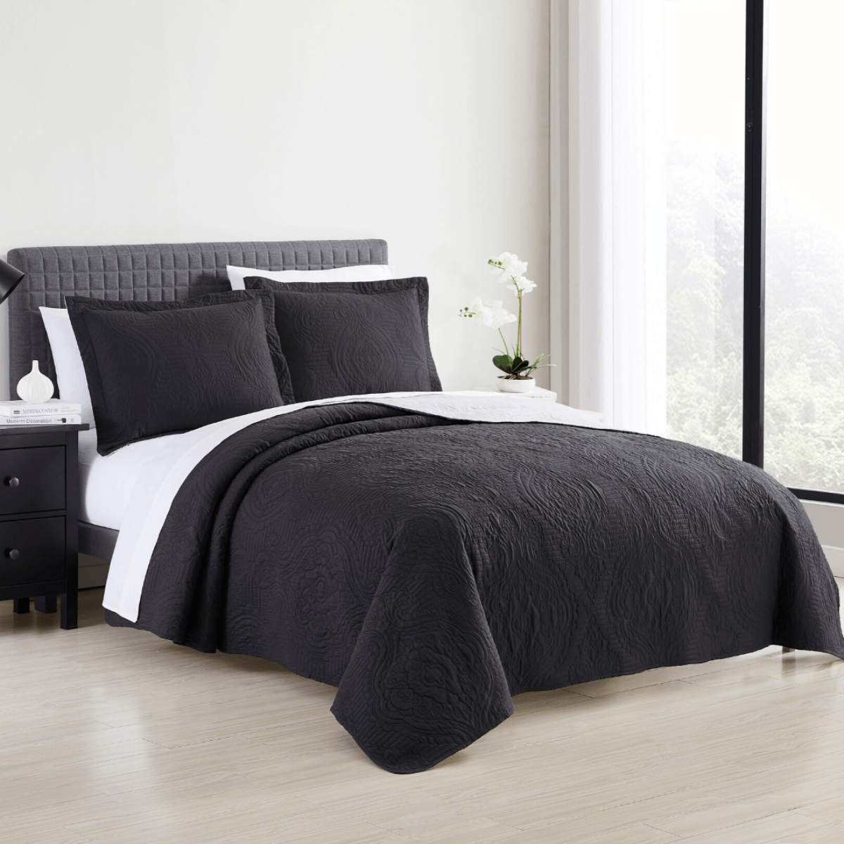 Madison Quilt Reversible Collection + Two Free Sham Pillows | Spirit Linen - Black