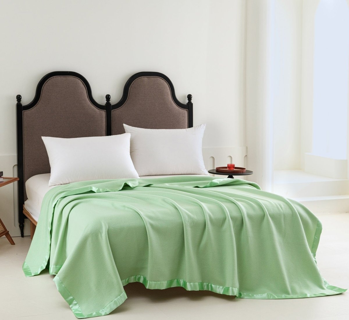 100% Polyester Satin Trim Polar Fleece Blanket - Spirit Linen