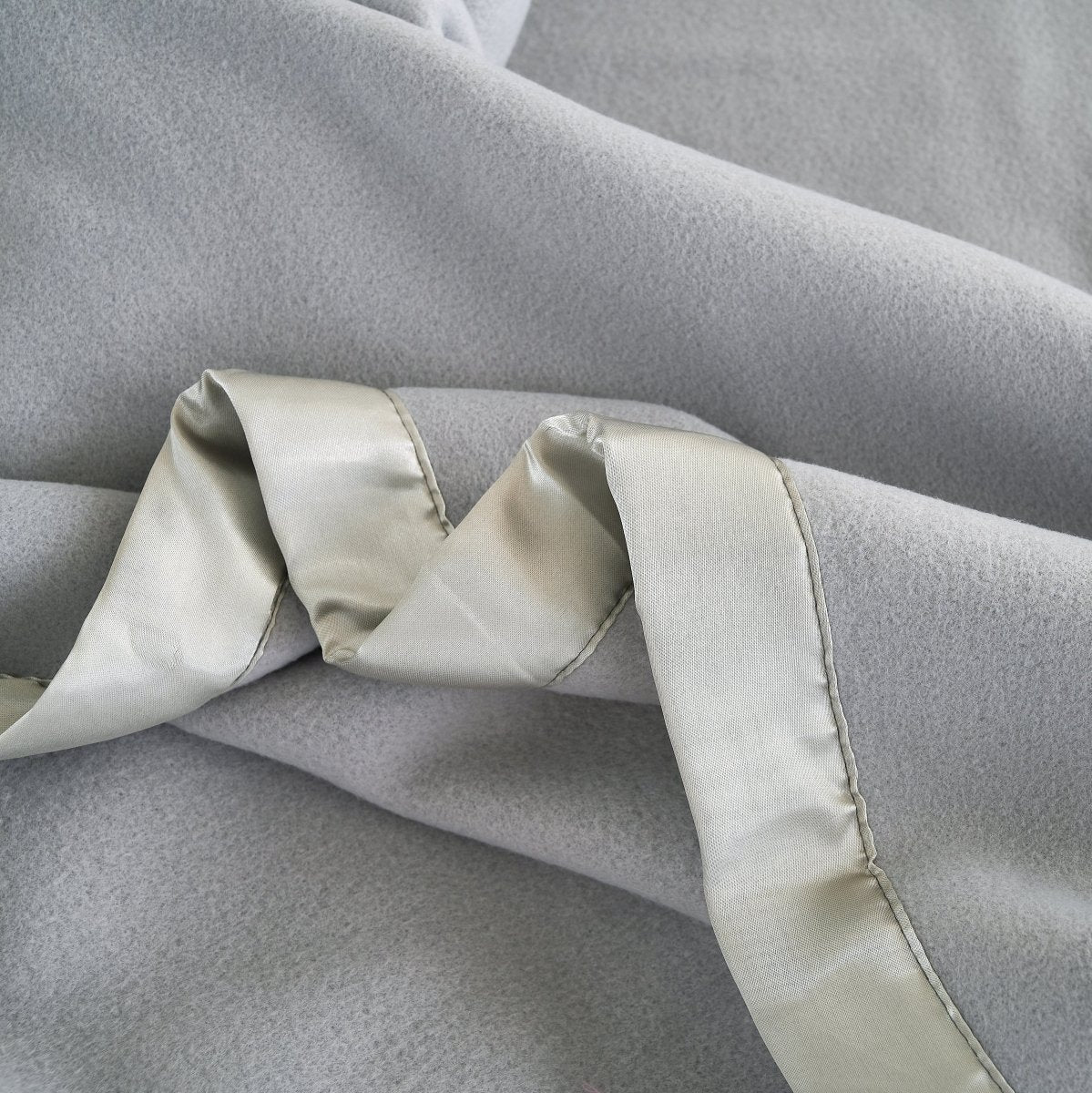 100% Polyester Satin Trim Polar Fleece Blanket - Spirit Linen