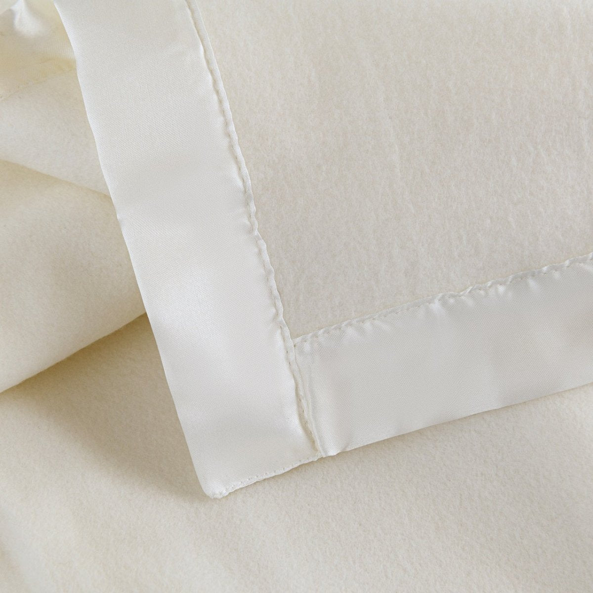 100% Polyester Satin Trim Polar Fleece Blanket - Spirit Linen