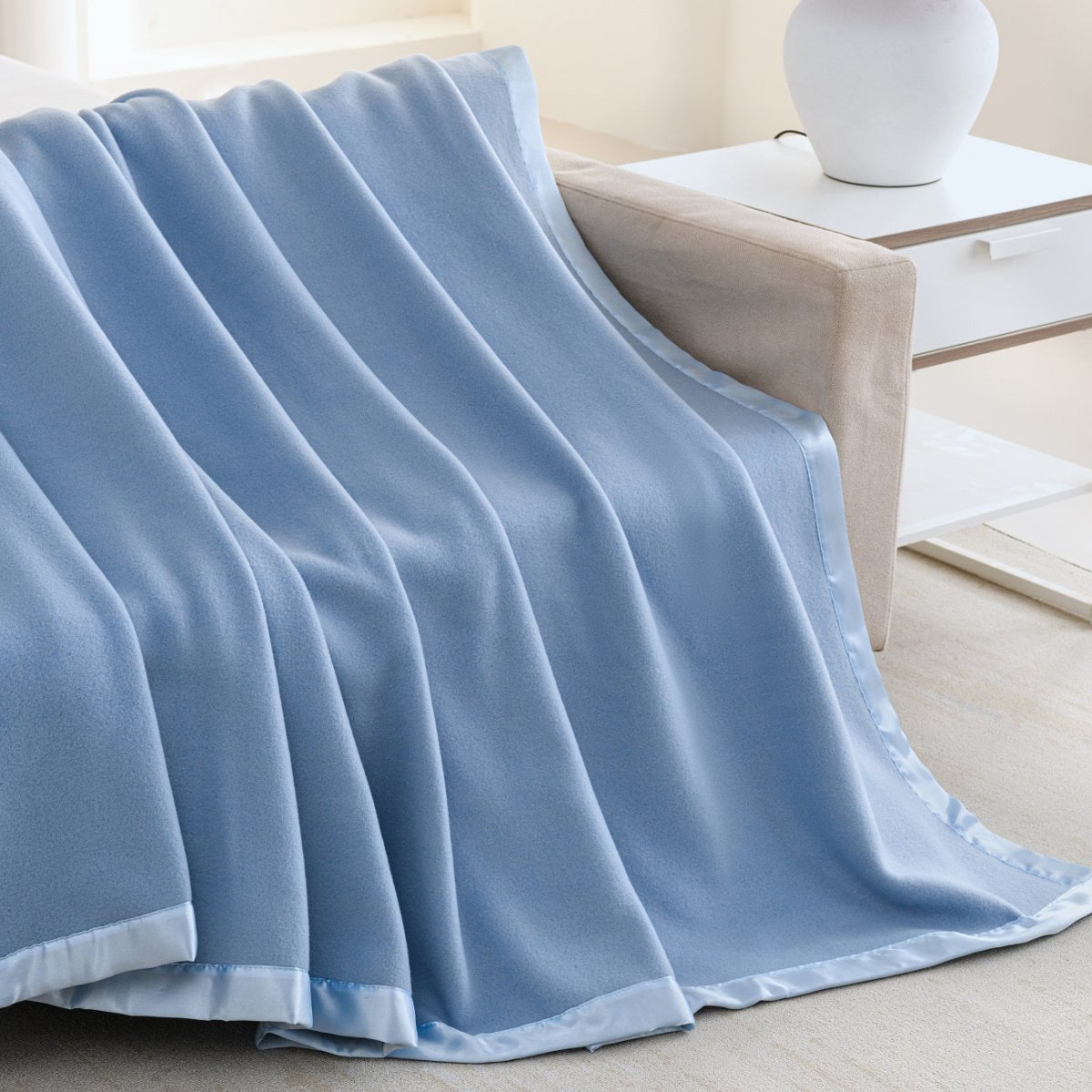 100% Polyester Satin Trim Polar Fleece Blanket - Spirit Linen