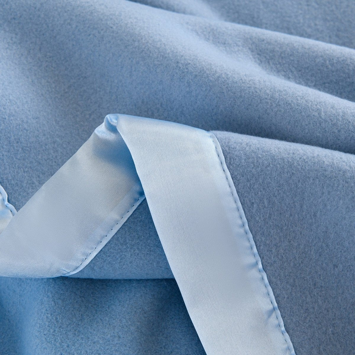 100% Polyester Satin Trim Polar Fleece Blanket - Spirit Linen