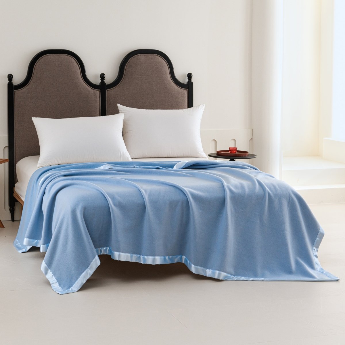 100% Polyester Satin Trim Polar Fleece Blanket - Spirit Linen