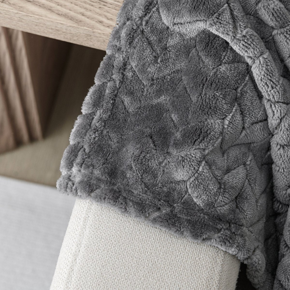 Arrow Jacquard 50 x 70 Plush Throw - Spirit Linen