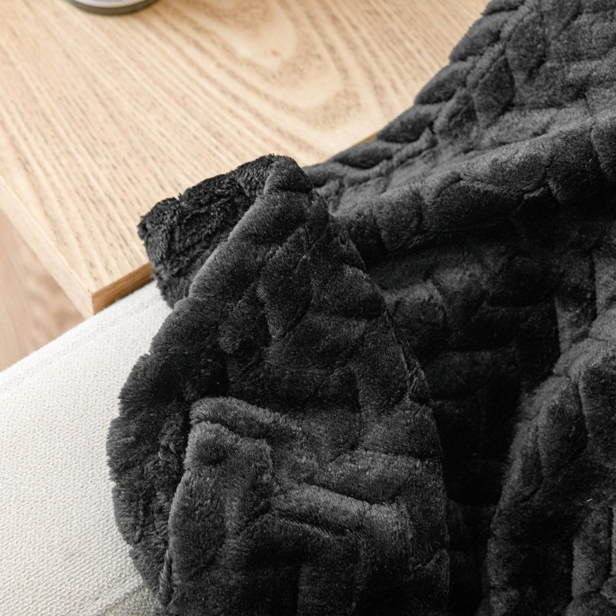Arrow Jacquard 50 x 70 Plush Throw - Spirit Linen