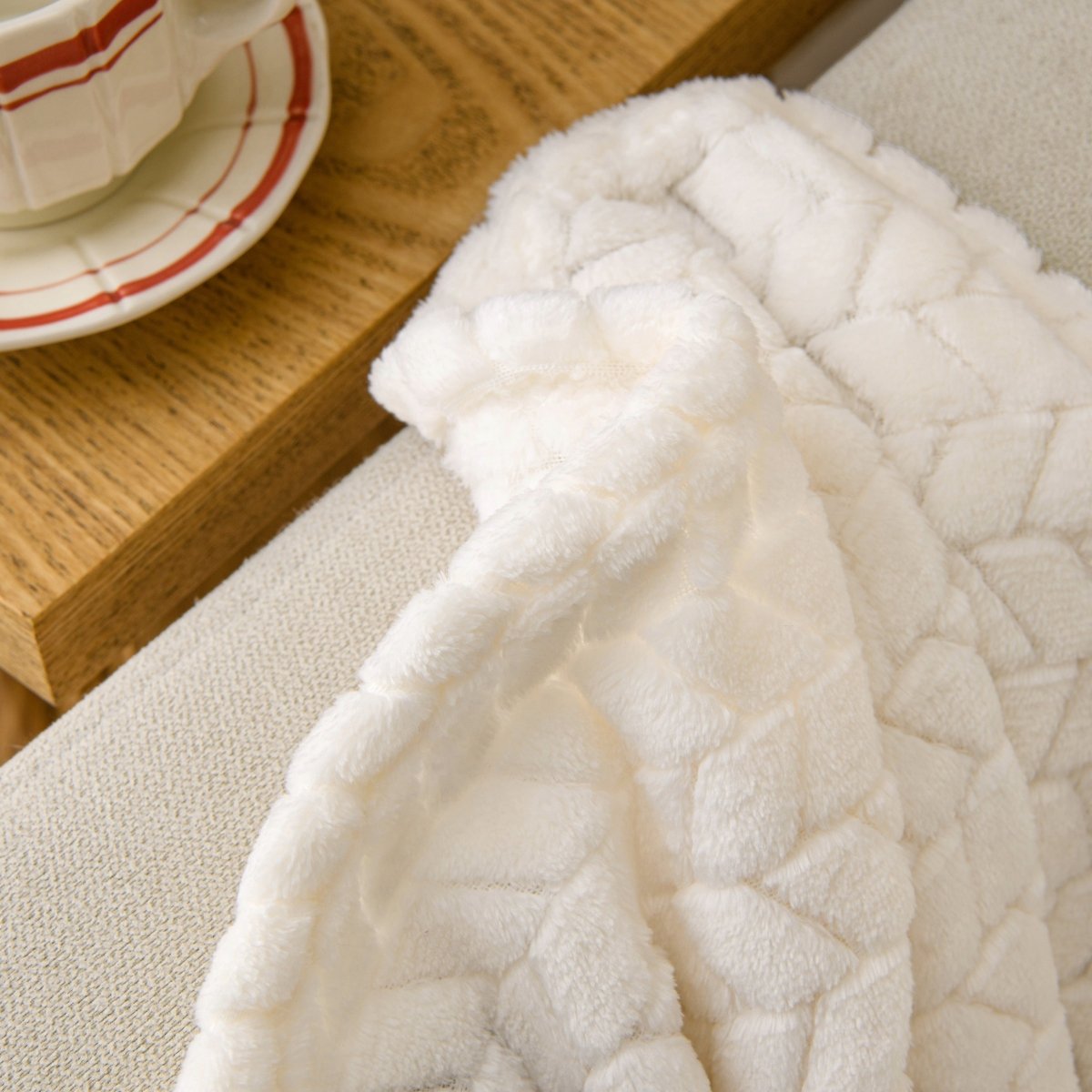 Arrow Jacquard 50 x 70 Plush Throw - Spirit Linen
