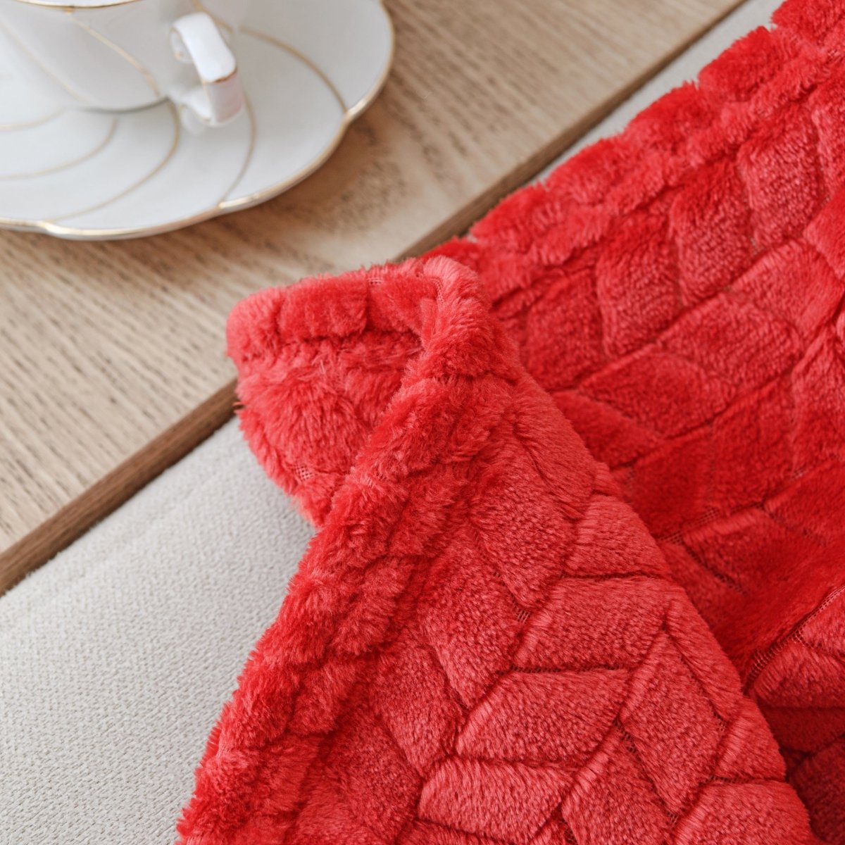 Arrow Jacquard 50 x 70 Plush Throw - Spirit Linen