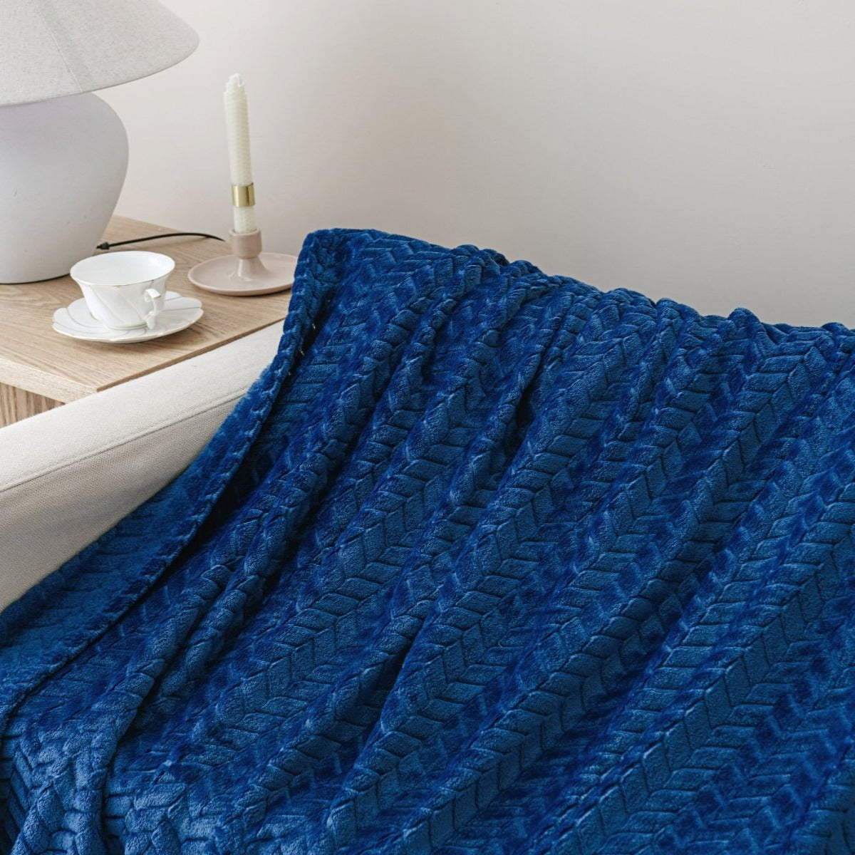 Arrow Jacquard 50 x 70 Plush Throw - Spirit Linen