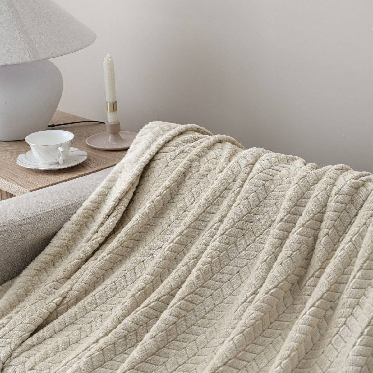 Arrow Jacquard 50 x 70 Plush Throw - Spirit Linen