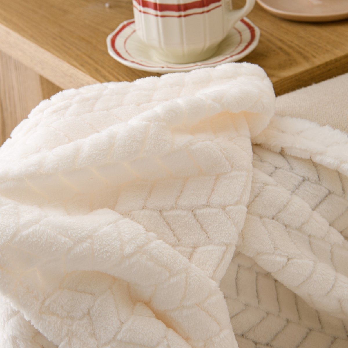Arrow Jacquard 50 x 70 Plush Throw - Spirit Linen