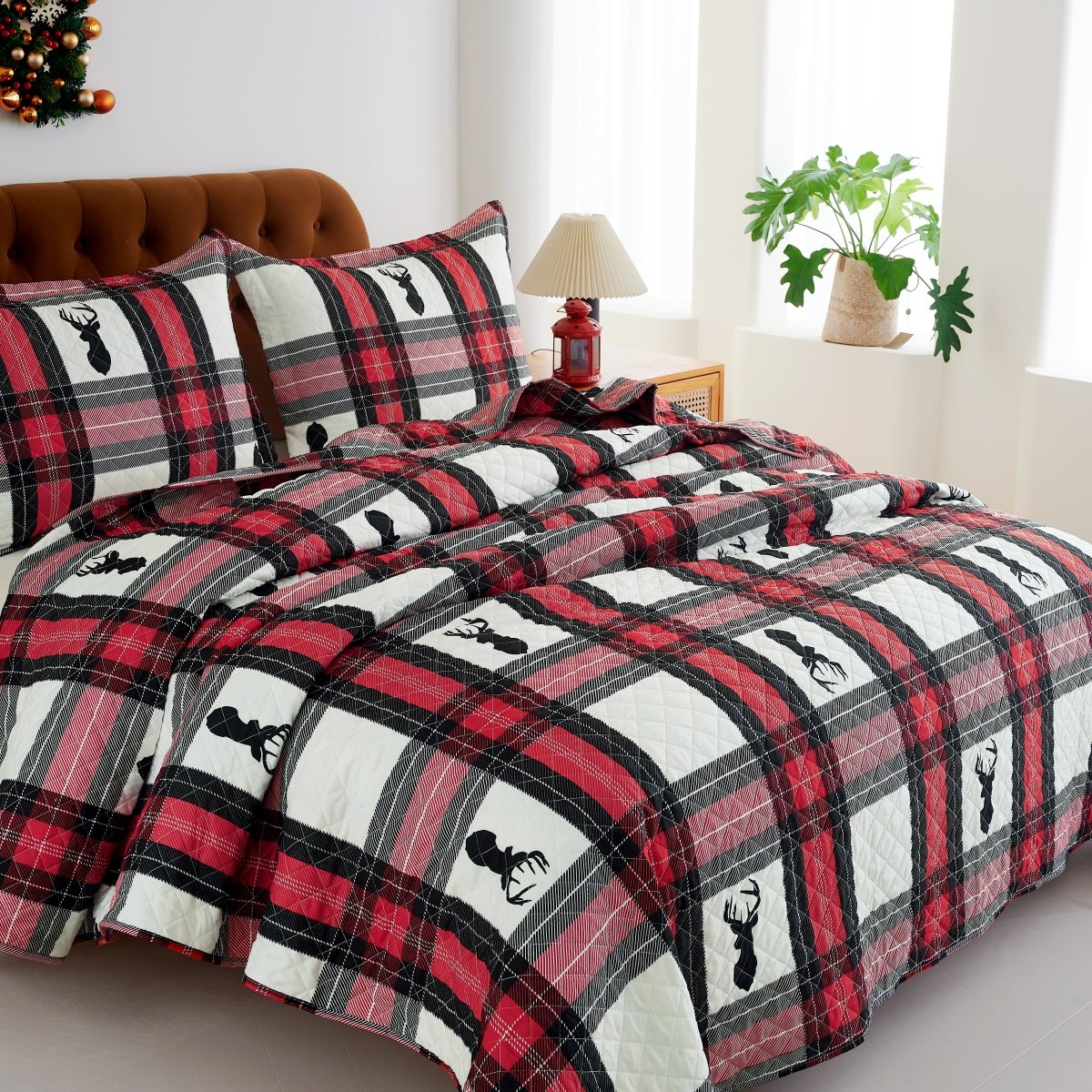 Holiday Collection Quilt Set - Ultra-Soft, Reversible Coverlet Bedding - Oversized Quilt With Matching Pillow Shams - Spirit Linen
