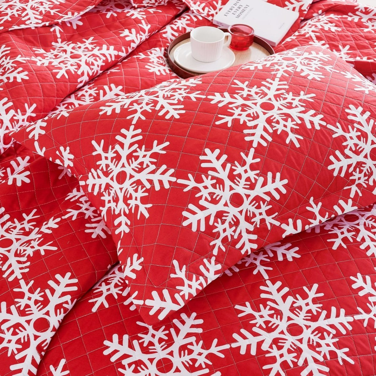 Holiday Collection Quilt Set - Ultra-Soft, Reversible Coverlet Bedding - Oversized Quilt With Matching Pillow Shams - Spirit Linen