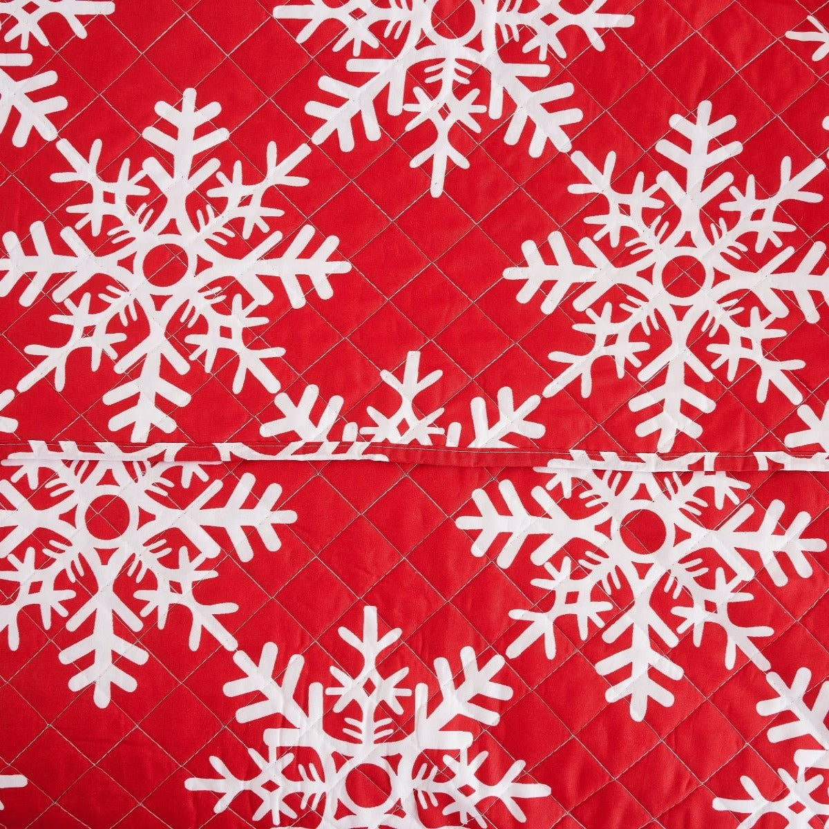 Holiday Collection Quilt Set - Ultra-Soft, Reversible Coverlet Bedding - Oversized Quilt With Matching Pillow Shams - Spirit Linen