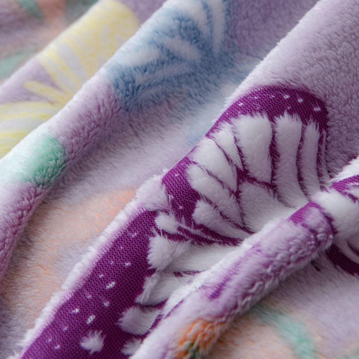 Luna & Arlo - Glow in the Dark - 50 x 70 Throw - Spirit Linen