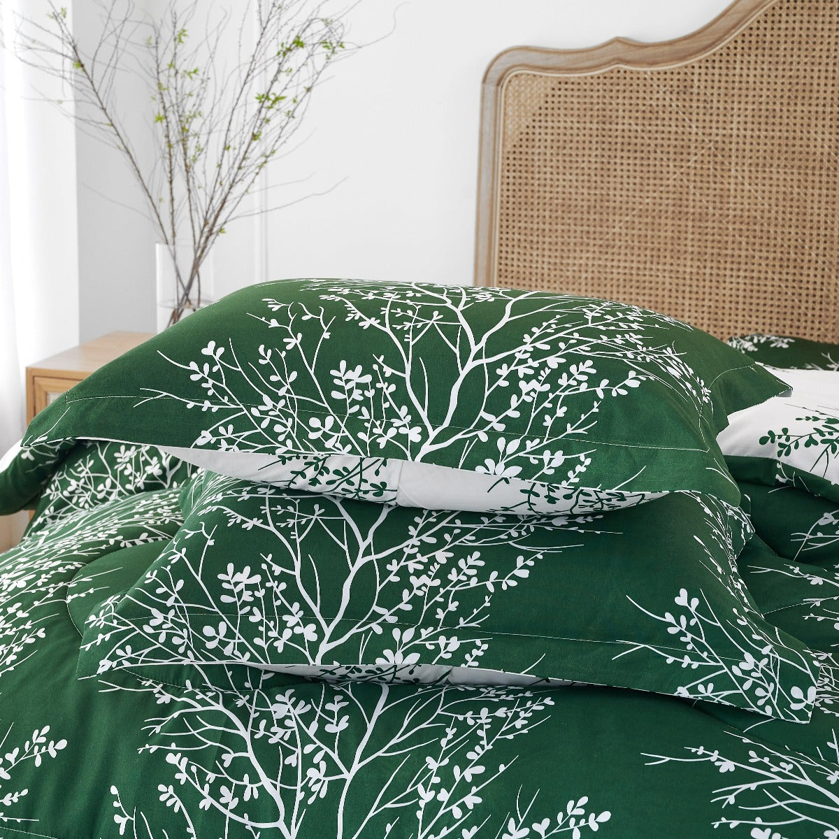 Foliage Reversible Comforter Set + Two Free Sham Pillows - Spirit Linen - Hunter