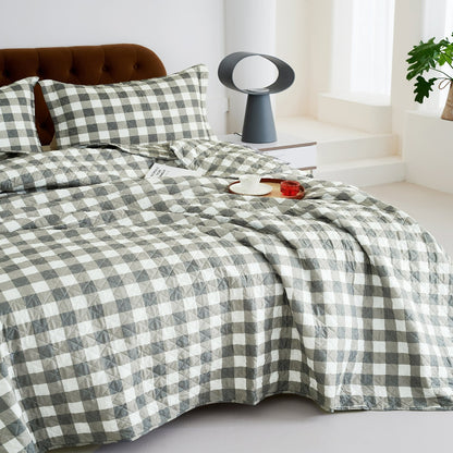Holiday Collection Quilt Set - Ultra-Soft, Reversible Coverlet Bedding - Oversized Quilt With Matching Pillow Shams
