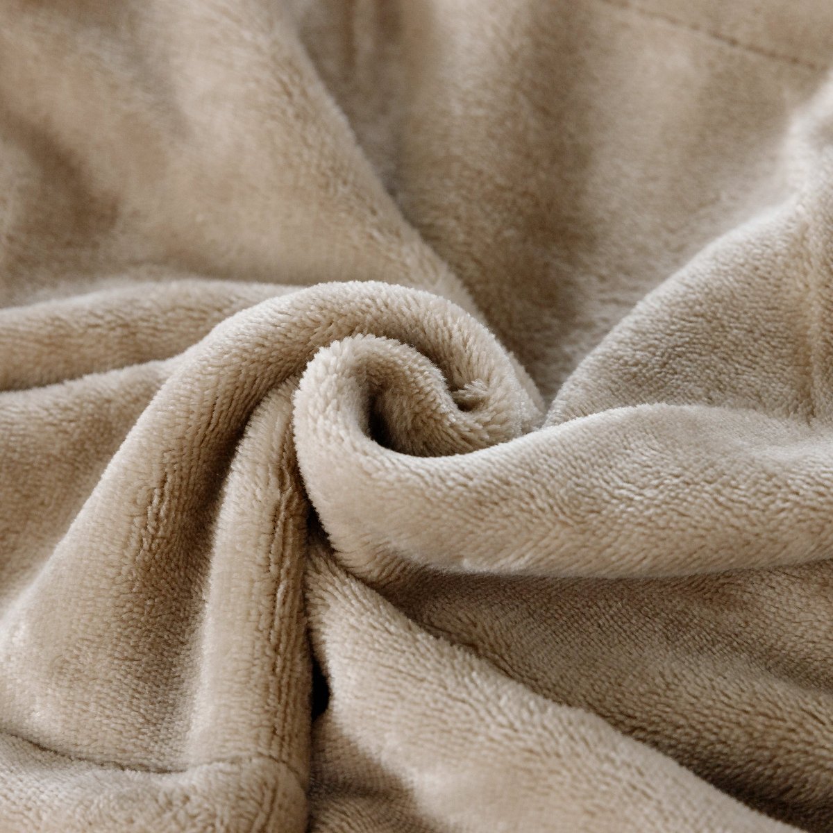 Microplush Heated Blanket | Spirit Linen - Oxford Tan