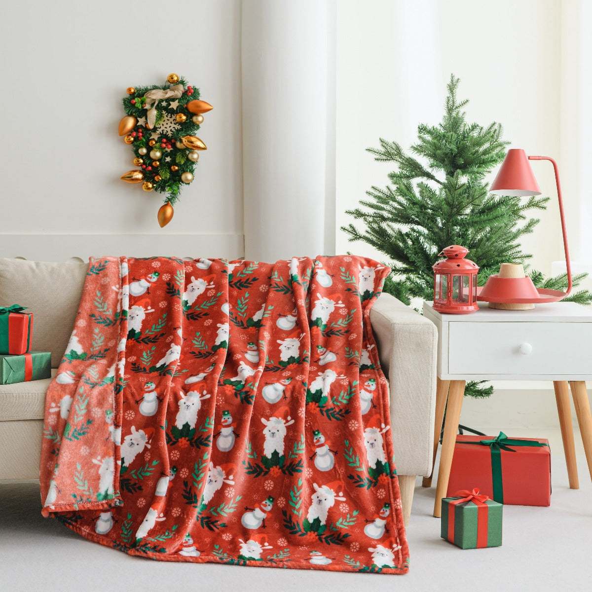 Ultra Soft Oversized Plush Holiday Throw Blanket - Stylish Home Décor for Bed or Couch