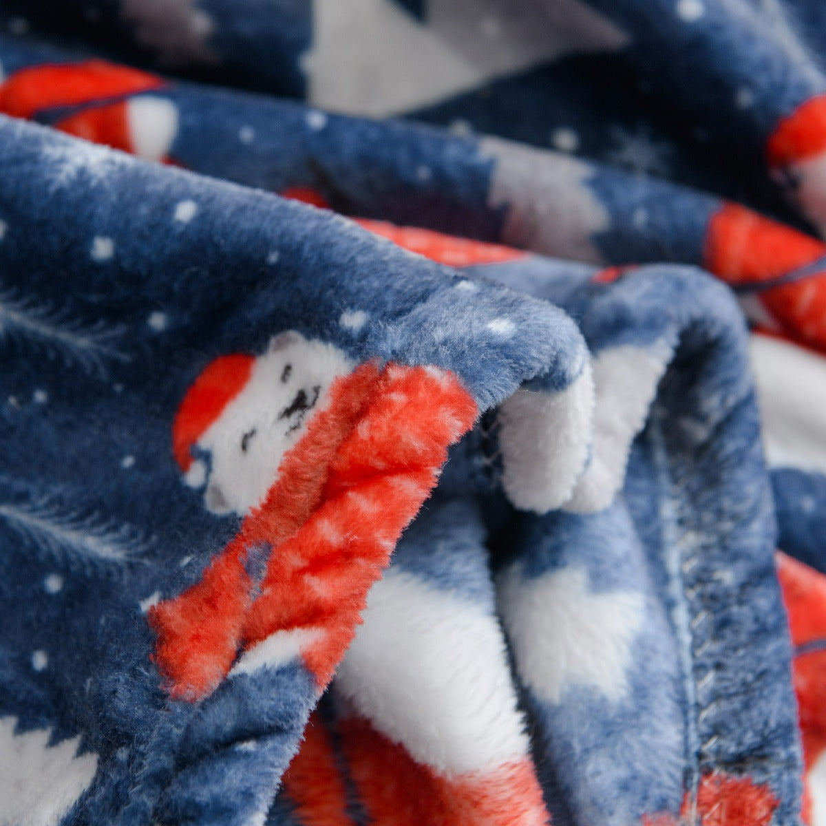 Ultra Soft Oversized Plush Holiday Throw Blanket - Stylish Home Décor for Bed or Couch