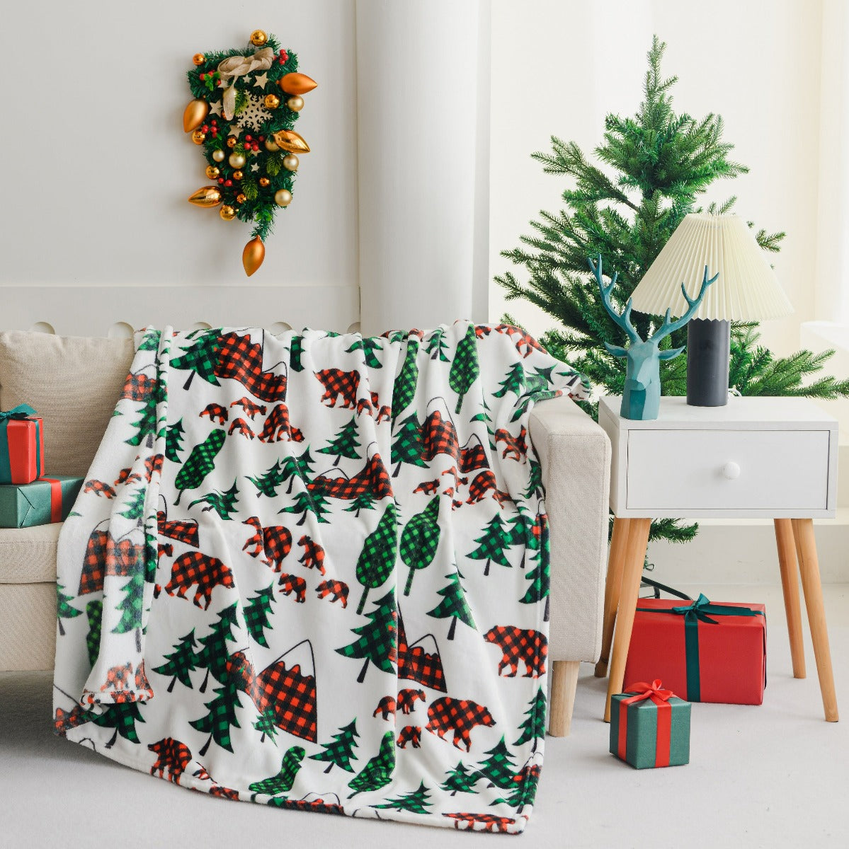 Ultra Soft Oversized Plush Holiday Throw Blanket - Stylish Home Décor for Bed or Couch