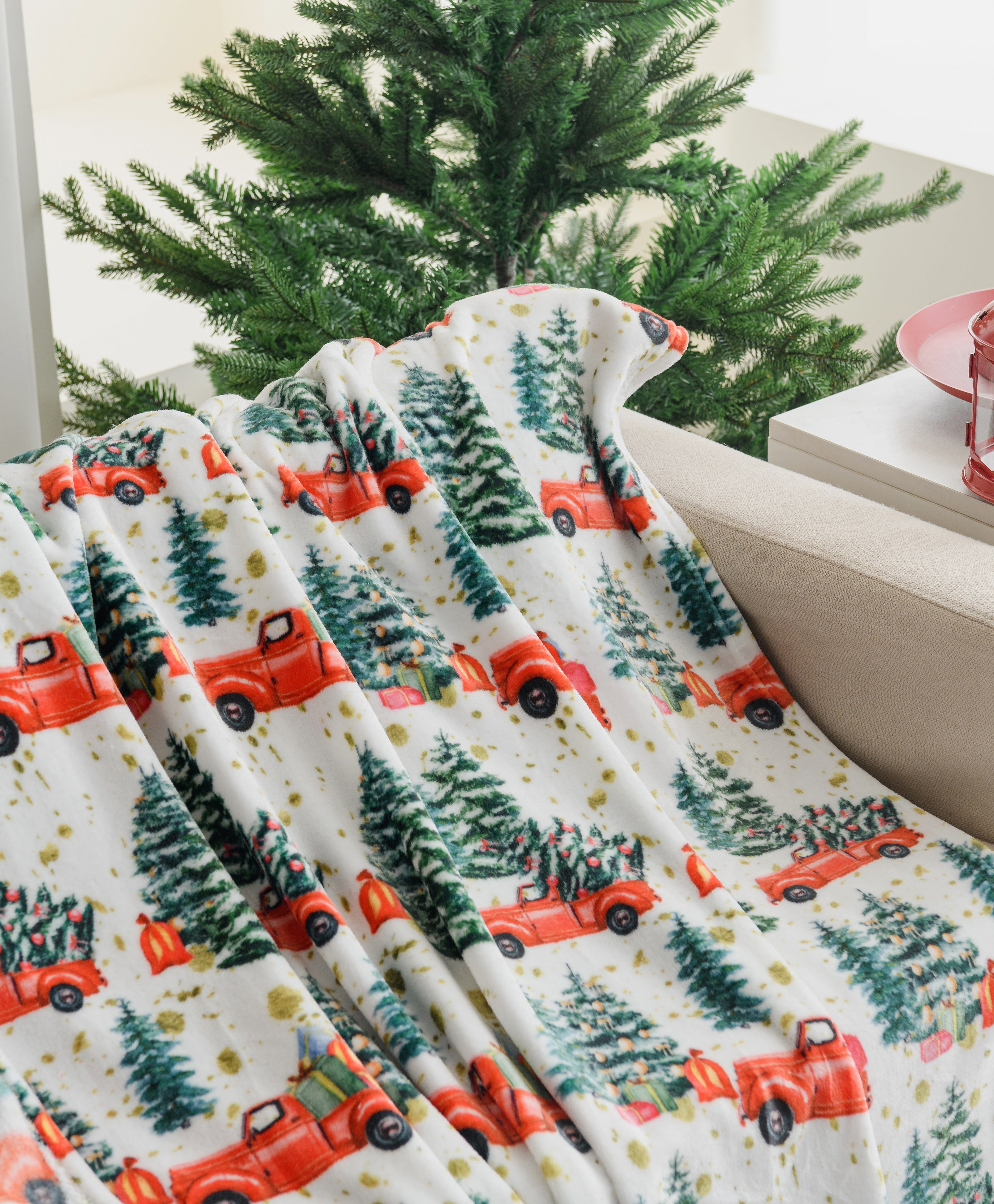 Ultra Soft Oversized Plush Holiday Throw Blanket - Stylish Home Décor for Bed or Couch