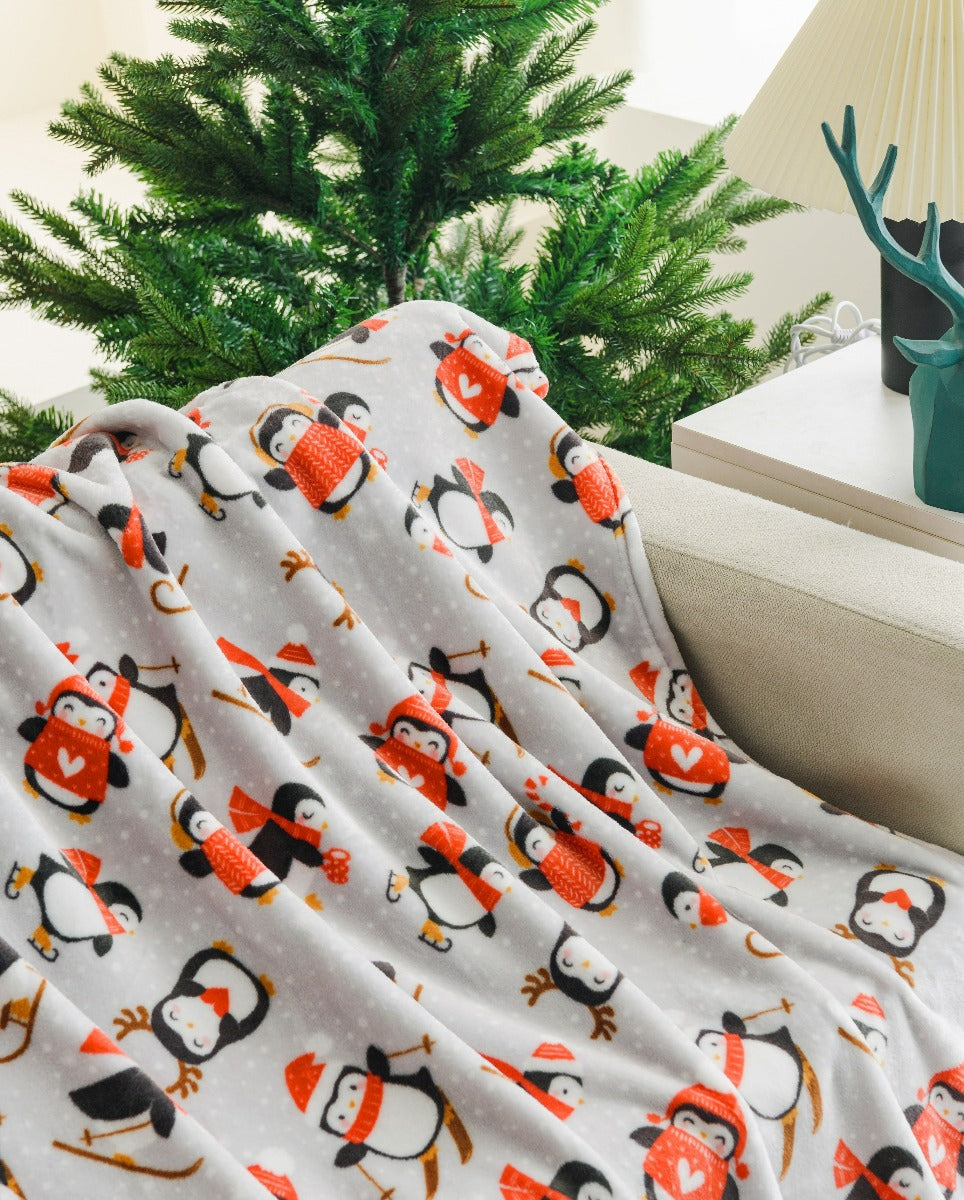 Ultra Soft Oversized Plush Holiday Throw Blanket - Stylish Home Décor for Bed or Couch