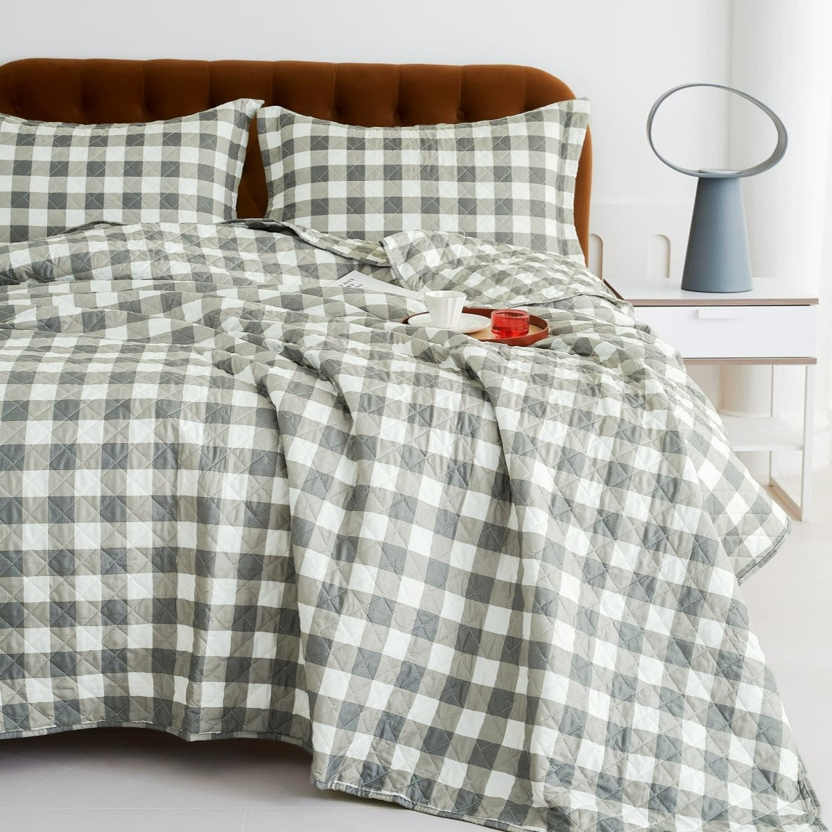 Holiday Collection Quilt Set - Ultra-Soft, Reversible Coverlet Bedding - Oversized Quilt With Matching Pillow Shams - Spirit Linen