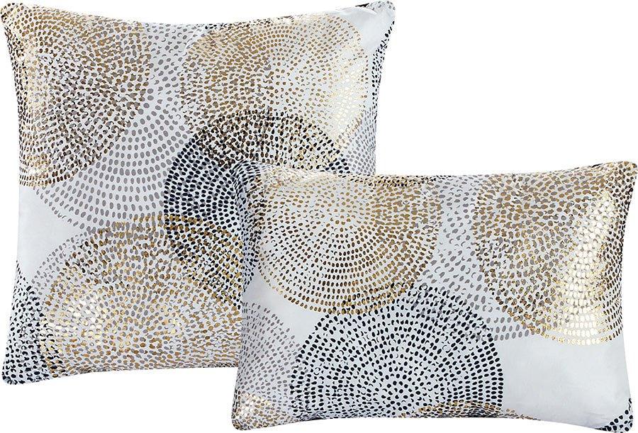https://spiritlinen.com/cdn/shop/products/metallic-comforter-set-with-matching-shams-and-decorative-pillows-stylish-home-decor-with-metallic-accents-994447.jpg?v=1683419014&width=1445